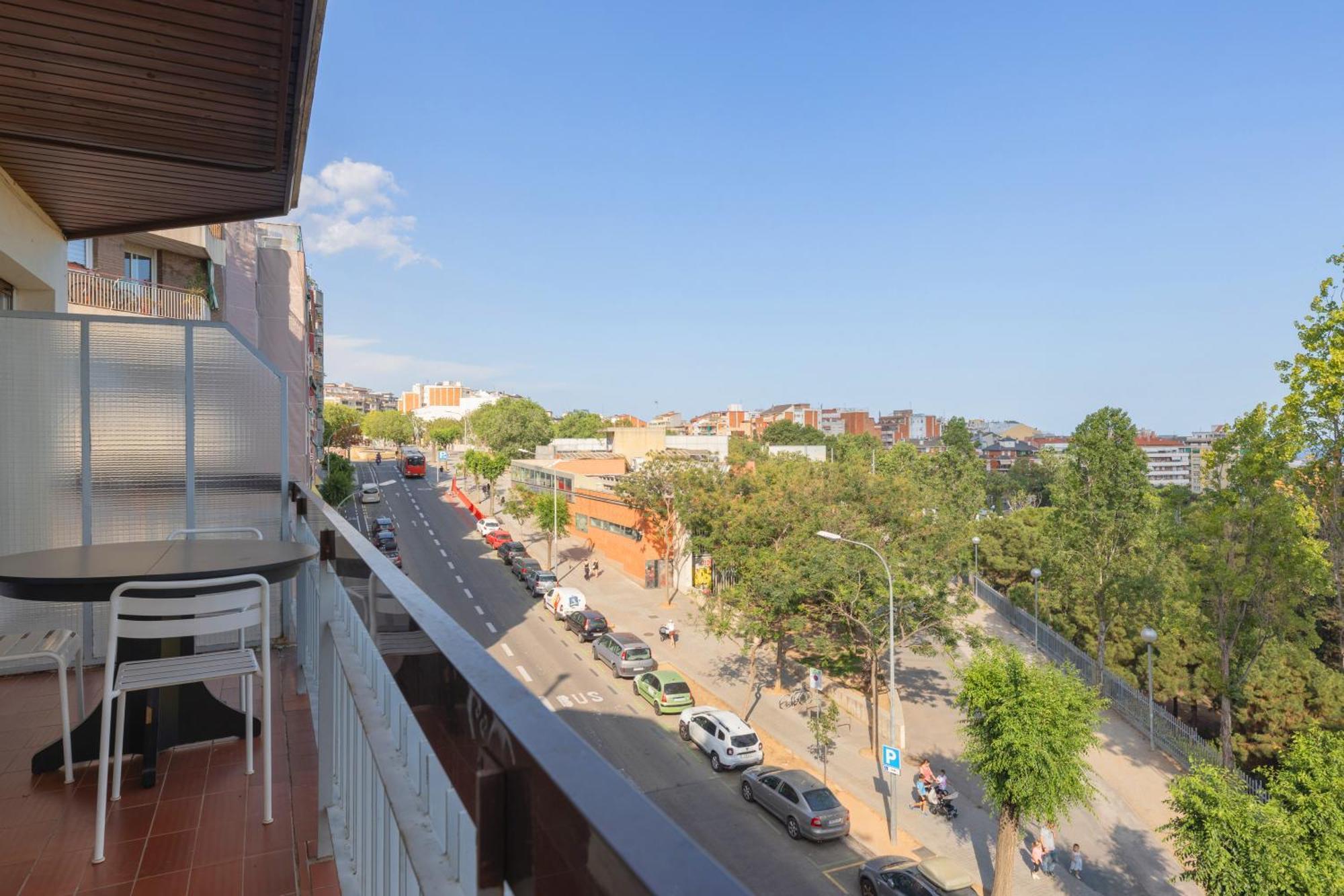 Lodging Apartments Guell Gaudi Barselona Dış mekan fotoğraf